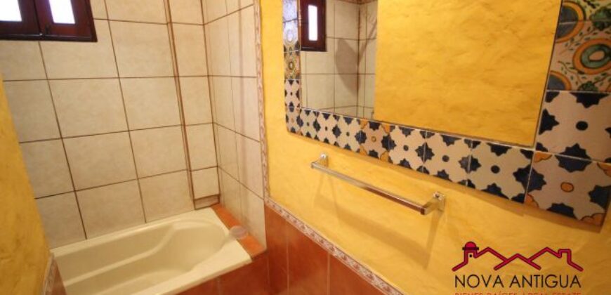 A230 – House for rent in condominium El Injertal