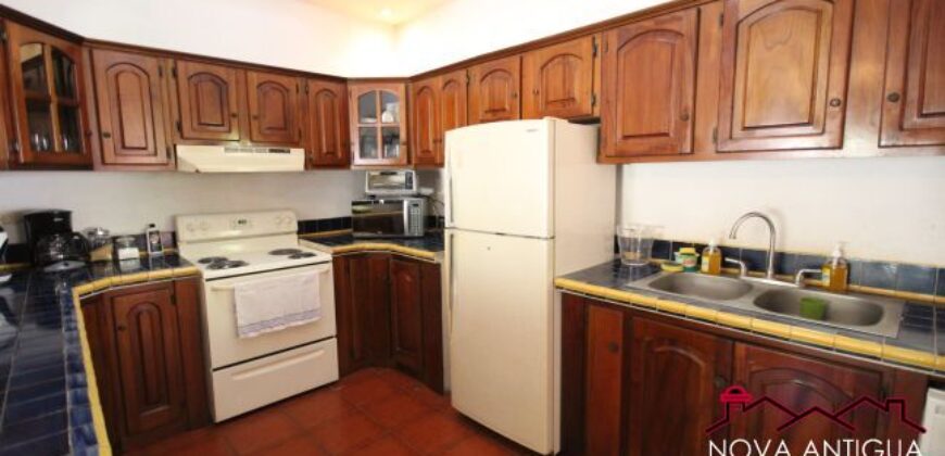 A835 – Casa de 3 habitaciones sin muebles