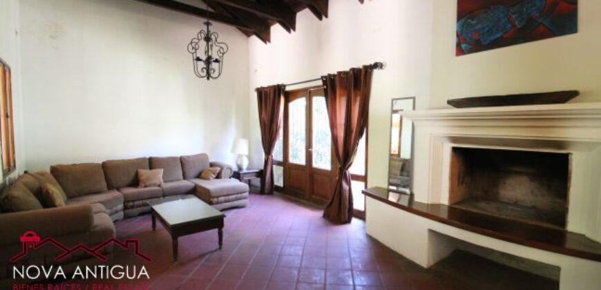 A835 – Casa de 3 habitaciones sin muebles