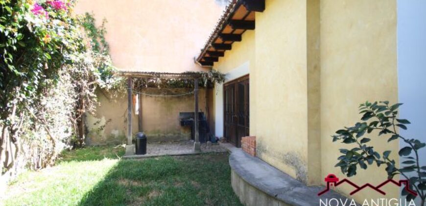 A835 – Casa de 3 habitaciones sin muebles