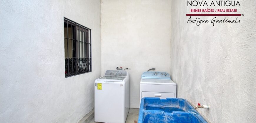 A4191 – Propiedad de 3 apartamentos equipados