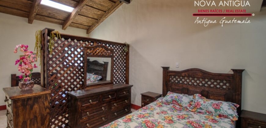 A4191 – Property with 3 equipped apartments