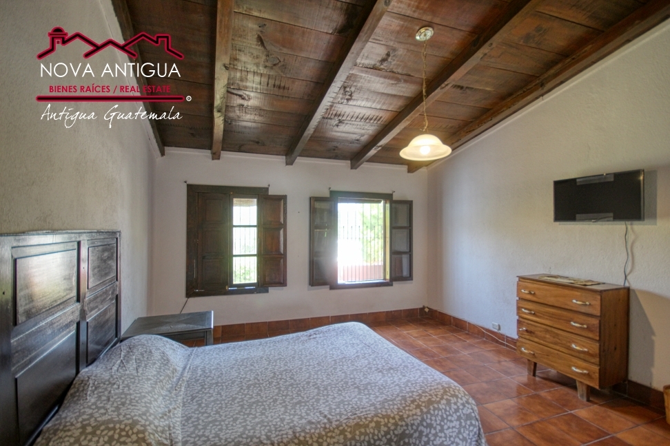 H104 – Bonito apartamento con muebles en San Pedro el Alto