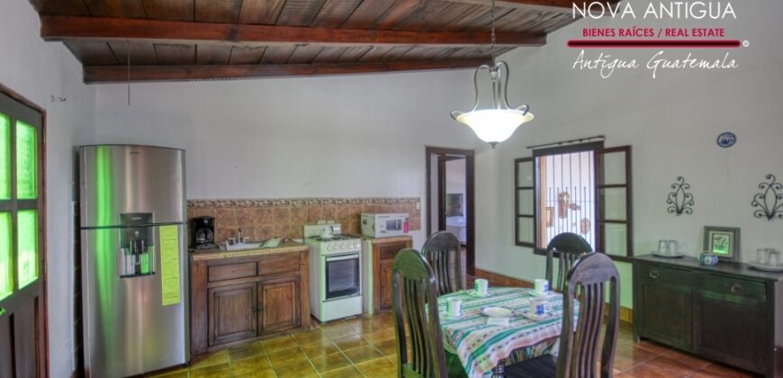 H104 – Nice furnished apartment in San Pedro el Alto