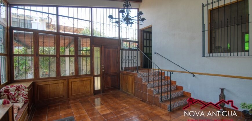 H104 – Bonito apartamento con muebles en San Pedro el Alto