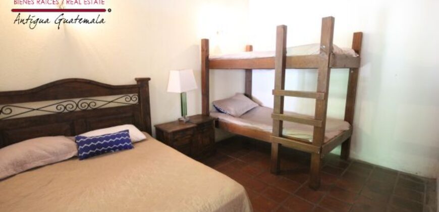 A835 – Unfurnished 3-bedroom house