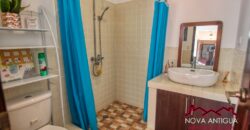 R24 – Bonita casa dentro de residencial con casa club