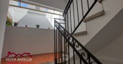 R24 – Bonita casa dentro de residencial con casa club