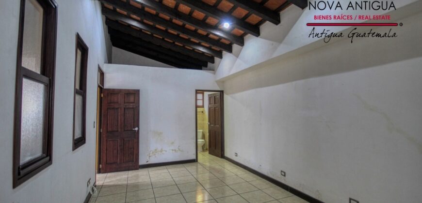 D284 – Office located in the Panorama sector