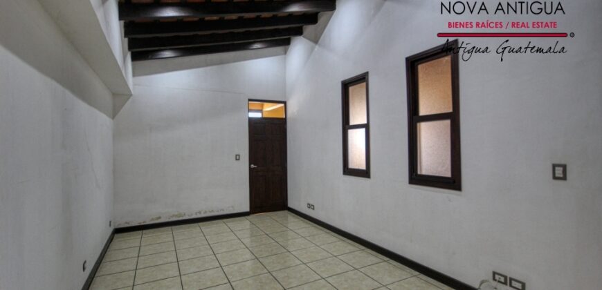 D284 – Office located in the Panorama sector