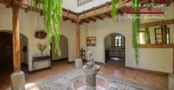 C4014 – Hermosa casa de lujo en condominio exclusivo