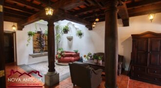 R24 – Nice house in Antigua Gardens