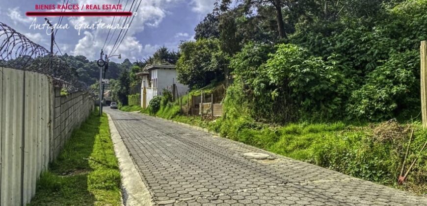 SL410 – Amplio terreno en el area de San Lucas