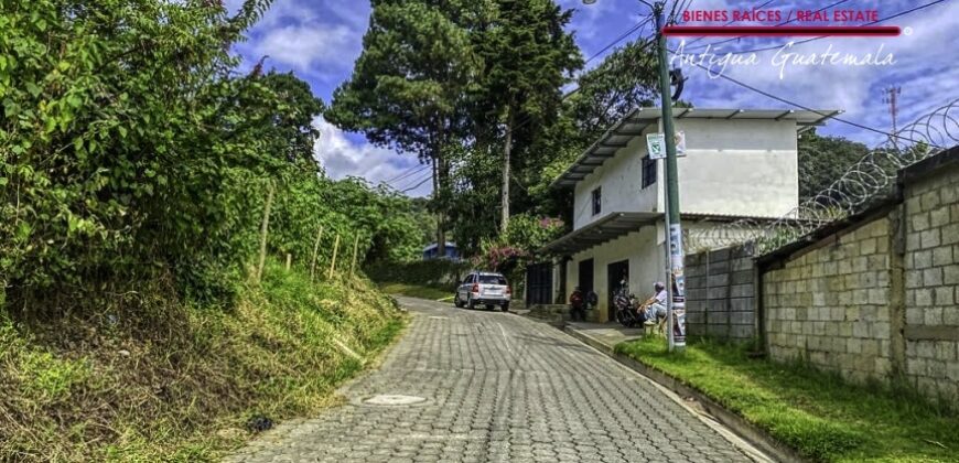 SL410 – Amplio terreno en el area de San Lucas