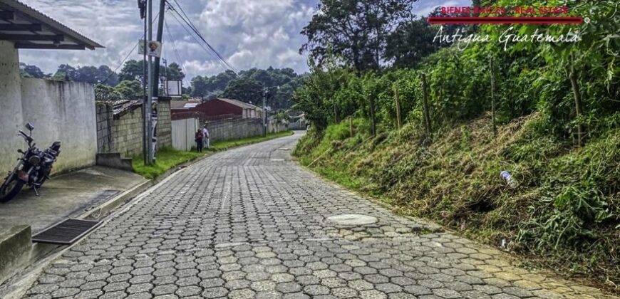 SL410 – Amplio terreno en el area de San Lucas