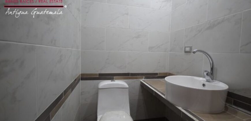 A3113 – Apartment complex for rent in Antigua Guatemala