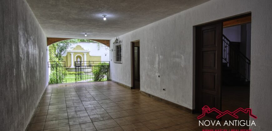 A807 – Casa 3 habitaciones sin muebles