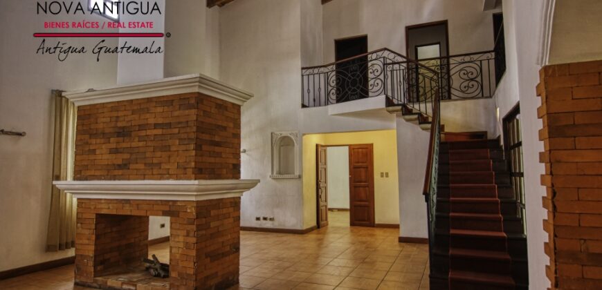 A807 – Casa 3 habitaciones sin muebles