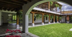 C4015 – Hermosa casa de un nivel en Jardines de Antigua