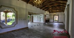 C4015 – Hermosa casa de un nivel en Jardines de Antigua