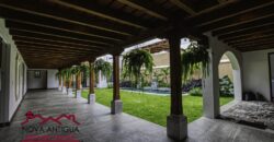 C4015 – Hermosa casa de un nivel en Jardines de Antigua