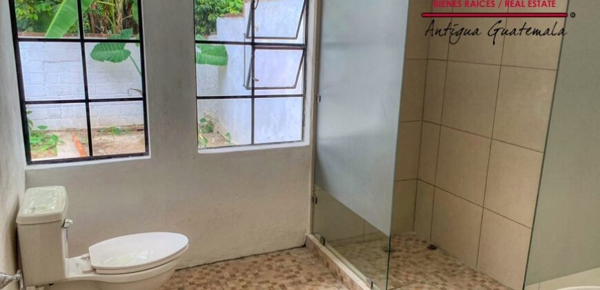 A4199 – Local en renta en Antigua Guatemala