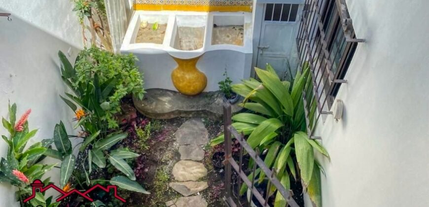 B138 – Casa de 4 habitaciones en condominio