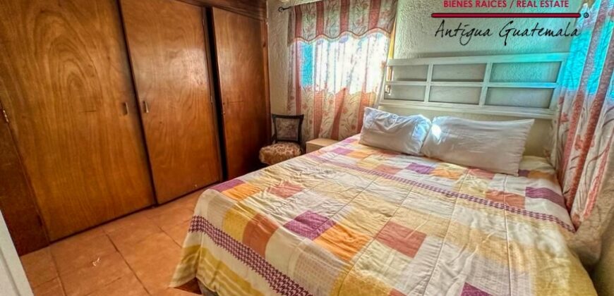 H106 – Bonita casa amueblada en San Pedro el Alto