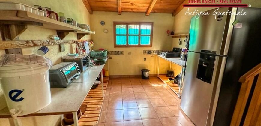 H106 – Beautiful furnished house in San Pedro el Alto