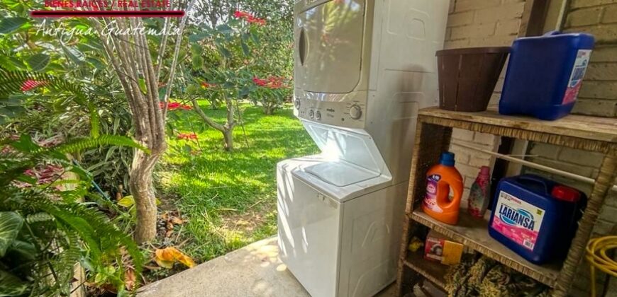 H106 – Beautiful furnished house in San Pedro el Alto