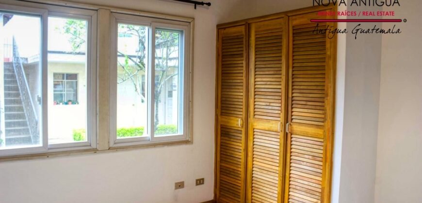 D287 – Casa de 3 habitaciones en el area de Panorama