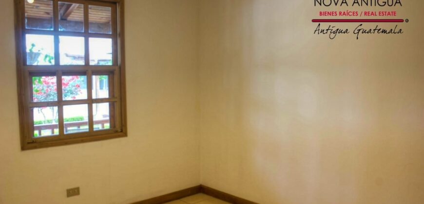 D287 – Casa de 3 habitaciones en el area de Panorama