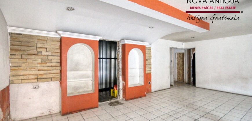 A4203 – Ample commercial space for rent