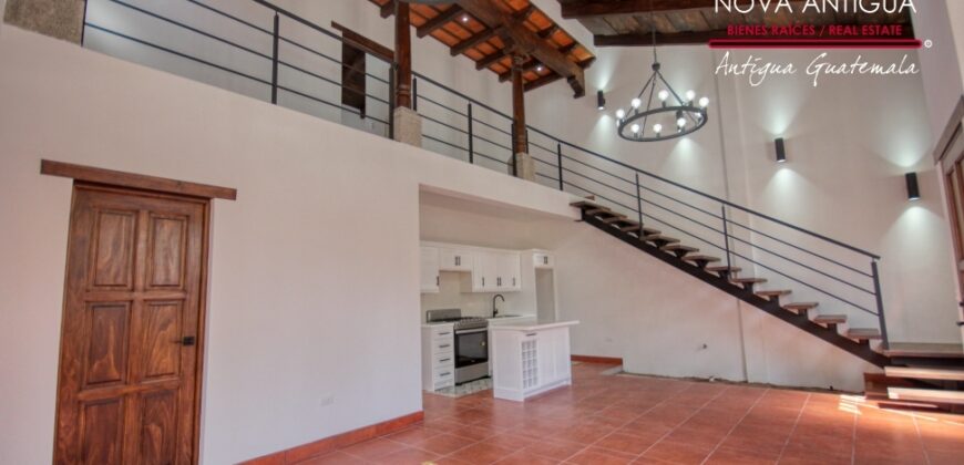 T42 – Loft de esquina en residencial