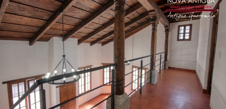 T42 – Loft within a residential area