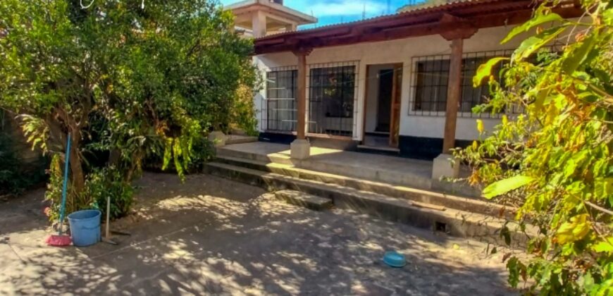 F359 -House with 3 bedrooms in the area of Pastores