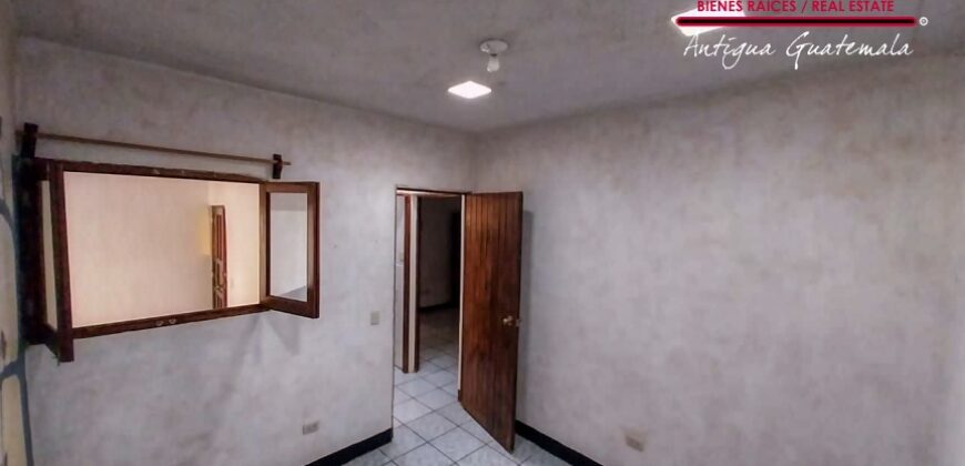 F359 -House with 3 bedrooms in the area of Pastores