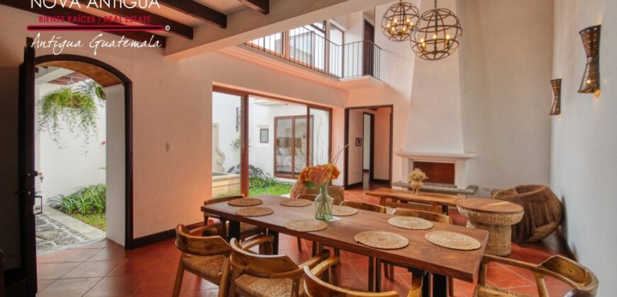 T43 – Beautiful house in Hacienda del Comendador