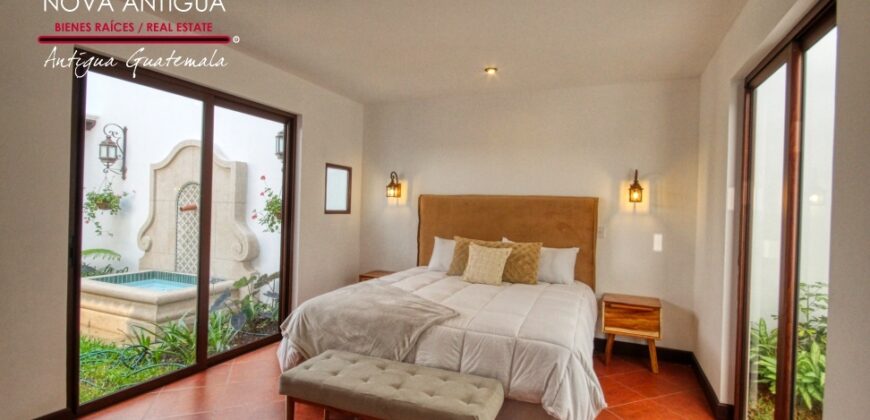 T43 – Beautiful house in Hacienda del Comendador