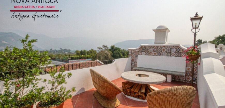 T43 – Beautiful house in Hacienda del Comendador