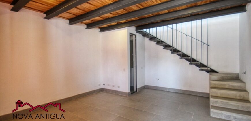 A4208 – Retail Space in Commercial Center