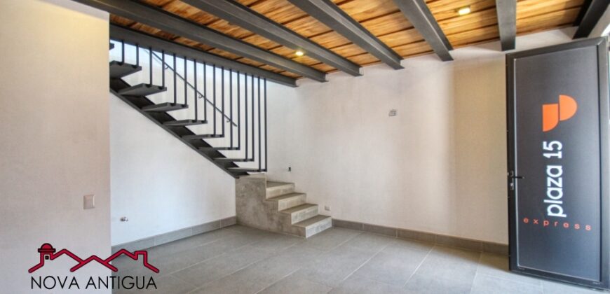 A4208 – Retail Space in Commercial Center