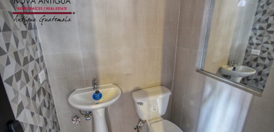 A4208 – Retail Space in Commercial Center