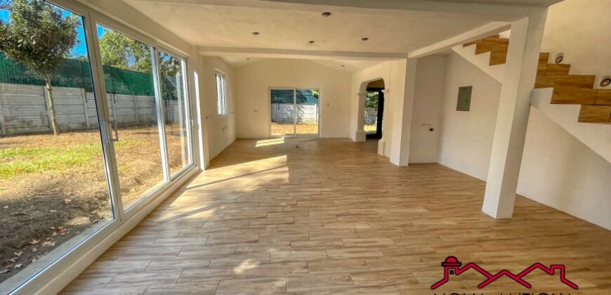 H107 – Casa sin muebles en residencial