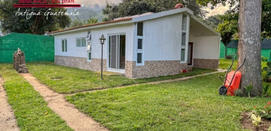 H107 – Unfurnished house in residential