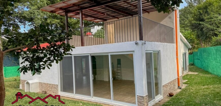 H107 – Casa sin muebles en residencial