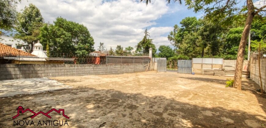 P306 – Terreno en el area de San Bartolomé Becerra