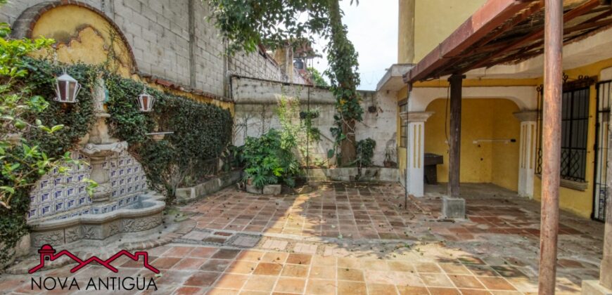 I472 – Espaciosa casa en San Pedro las Huertas