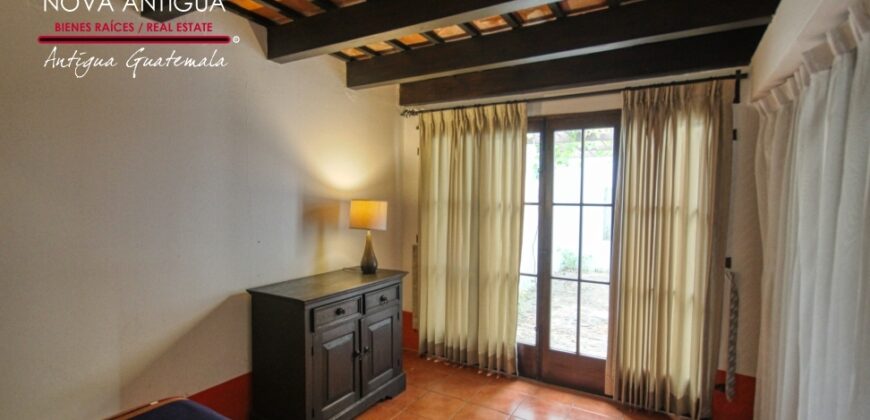 A4210 – Apartment for rent in exclusive residential