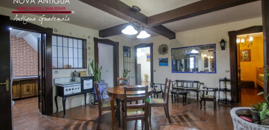 A4213 – Beautiful property minutes from the Central Park